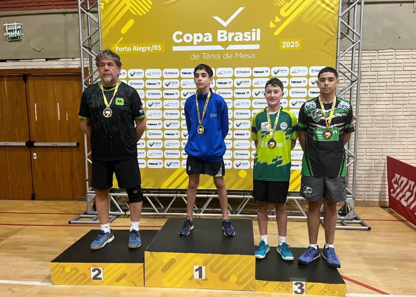 Tenistas se preparam para disputa de torneio em Uberlândia (MG)